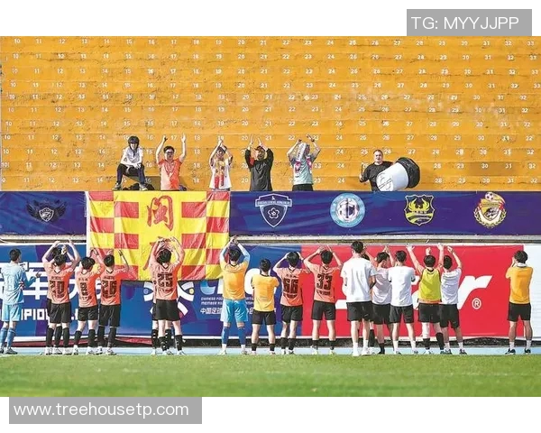 北京足球队实力变革引发热议球迷期待新赛季的辉煌表现与发展潜力